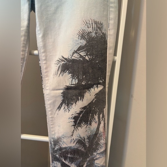 Sold Design Lab Palm Print Skinny Jeans - NWOT - Picture 4 of 10